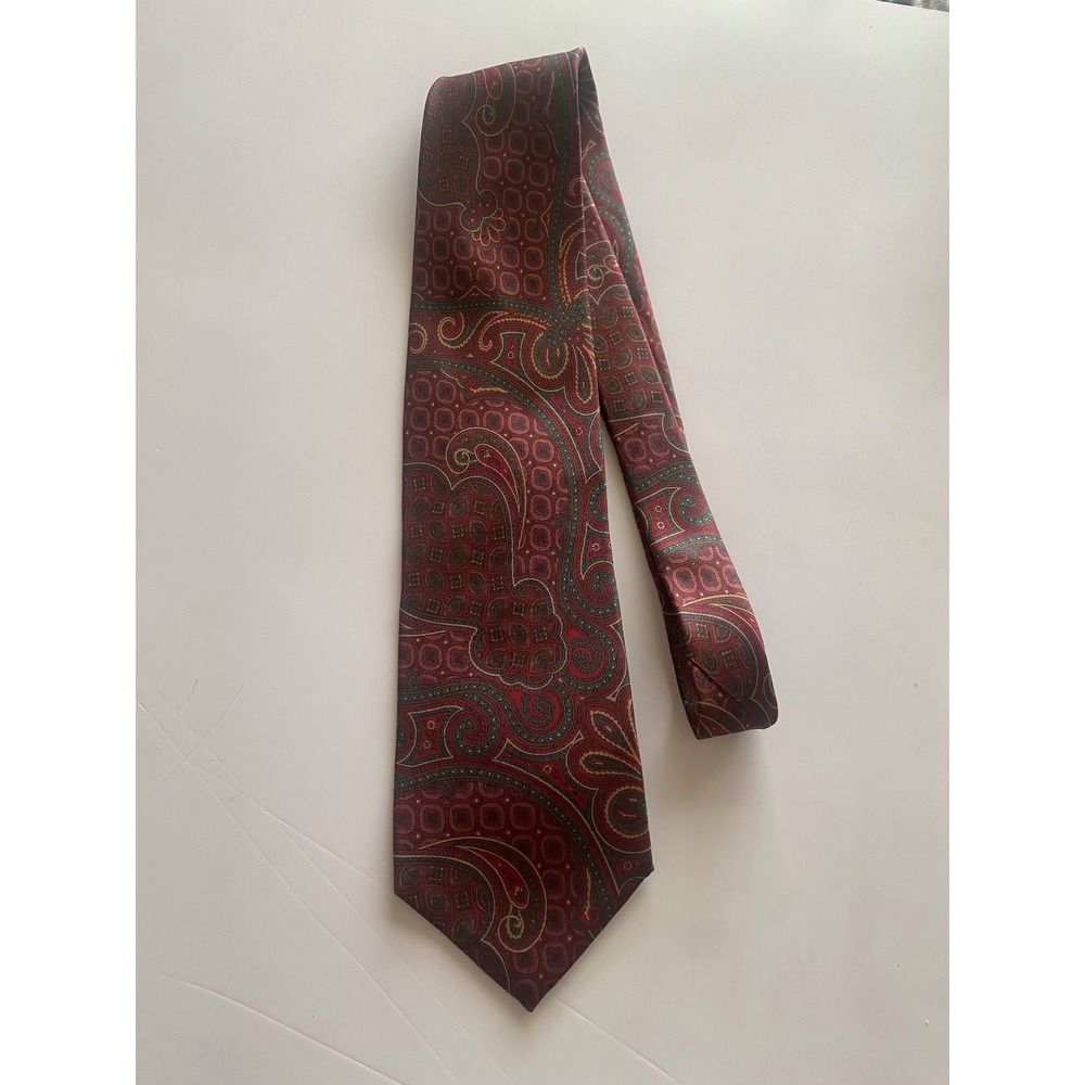 Bill Blass Mens Silk Necktie Burgundy Green Paisley Medallion Classic Wide Tie
